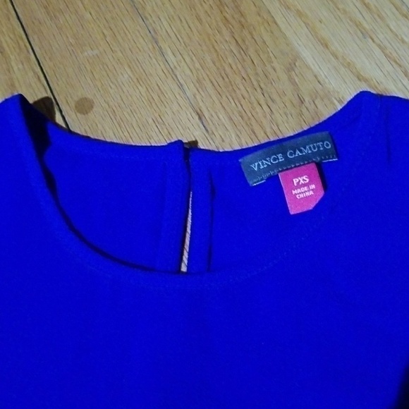 NWOT vince camuto cold shoulder long sleeve blouse - Picture 6 of 7